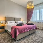 Brijuni Hotel Istra 3* 파자나