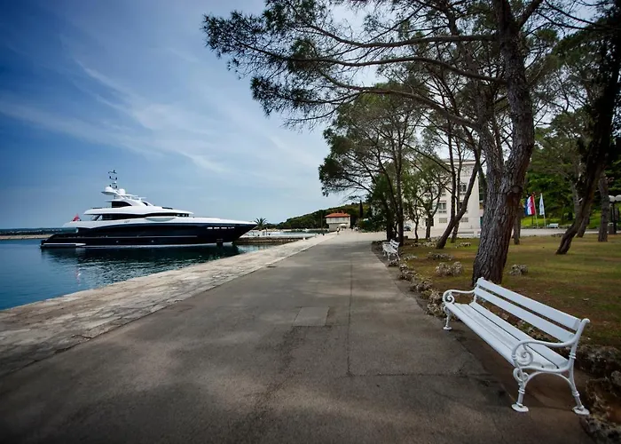 Brijuni Hotel Istra 3* 파자나