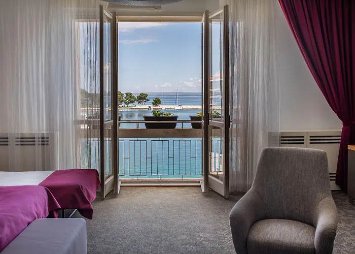 Brijuni Hotel Istra 3* 파자나